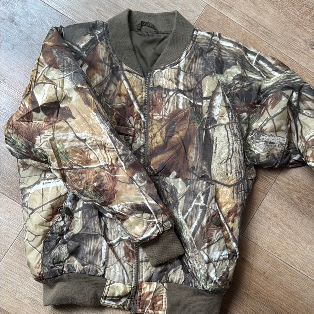 Cabela's Brown and Green Puffer Jacket with Insulation